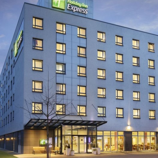 Hotel Holiday Inn - DUE Express- Mercedesstraße