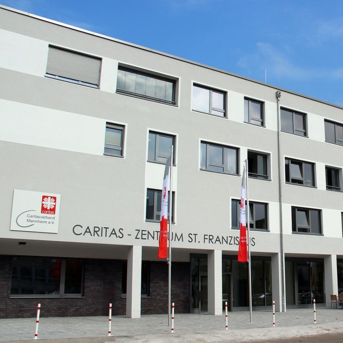 Charitativní centrum, Mannheim / Waldhof